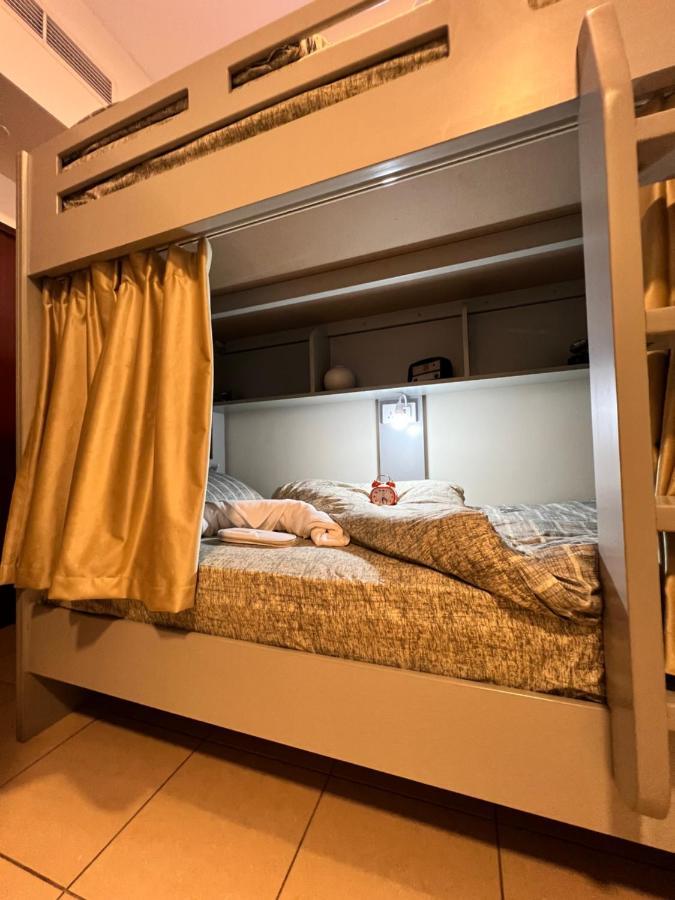 Robin Beach Hostel Jbr Dubaj Kültér fotó